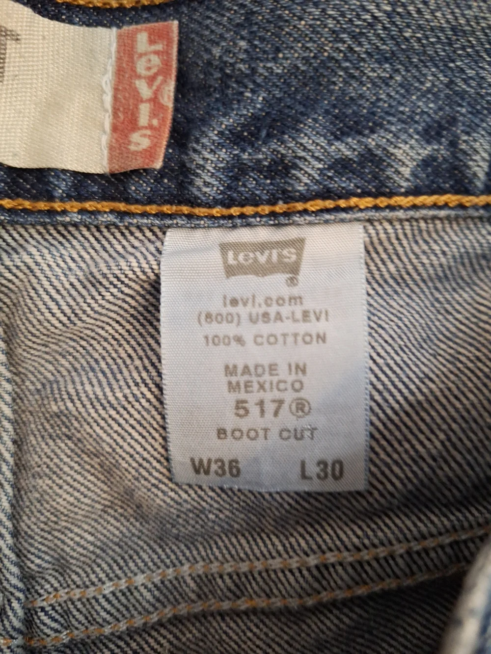 Levis bootcut jeans